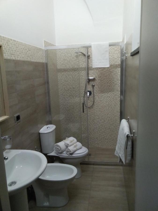 Vittorio Emanuele House Apartment คาตาเนีย ภายนอก รูปภาพ