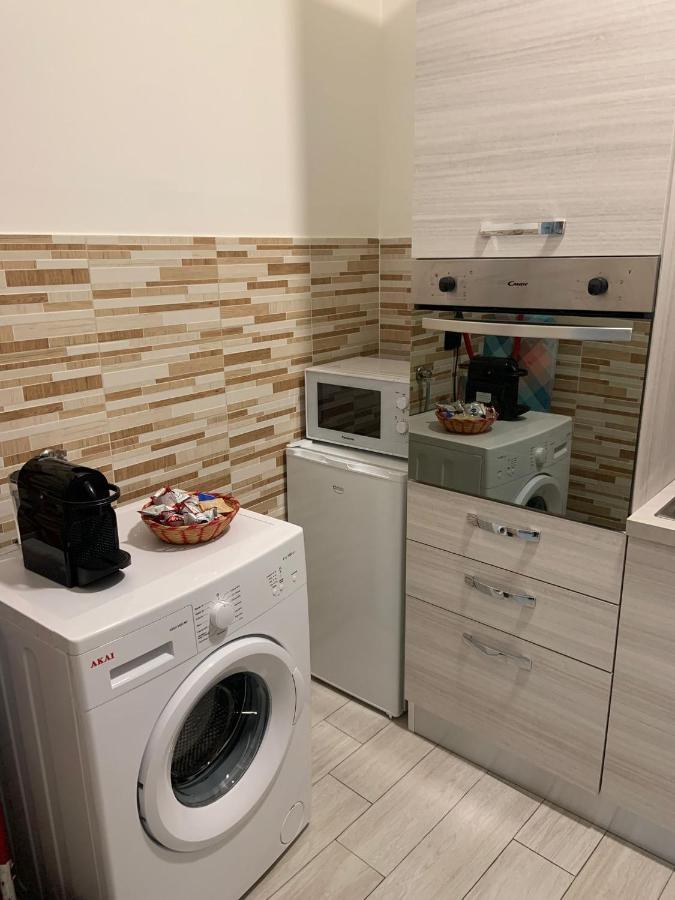 Vittorio Emanuele House Apartment คาตาเนีย ภายนอก รูปภาพ