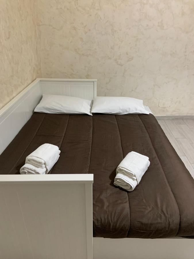 Vittorio Emanuele House Apartment คาตาเนีย ภายนอก รูปภาพ
