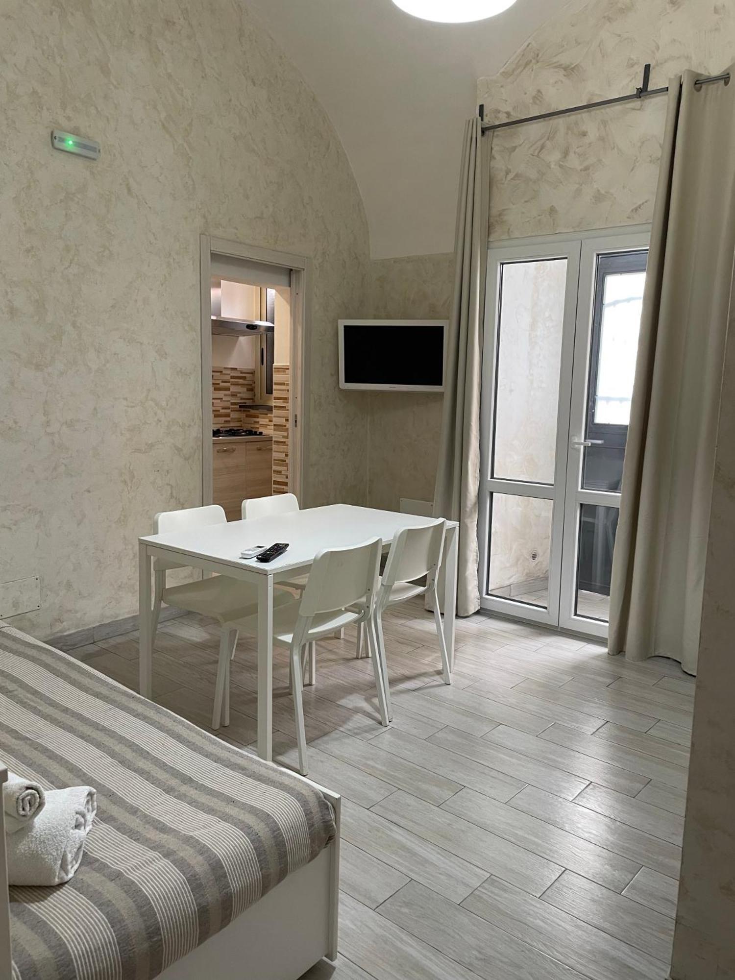 Vittorio Emanuele House Apartment คาตาเนีย ภายนอก รูปภาพ